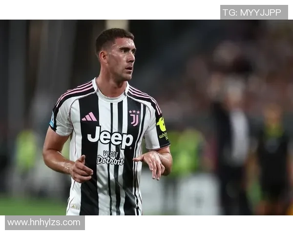 弗拉霍维奇：从新星崛起到足坛巨星的成长之路与未来展望